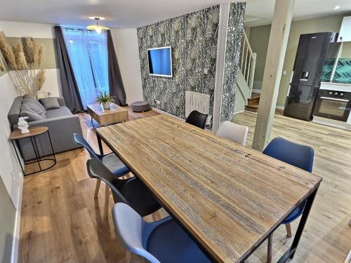 Elbeuf Appartement | Maisonette Cozy, Neuf, Centre-ville, Wifi