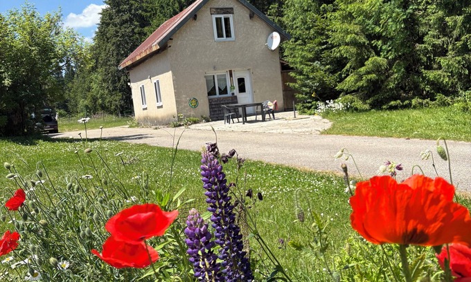 Chapelle-des-Bois Maison | Maisonnette pour les amoureux de la nature