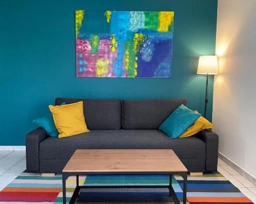 Doue-la-Fontaine Maison | Maisonette parking privé gratuit