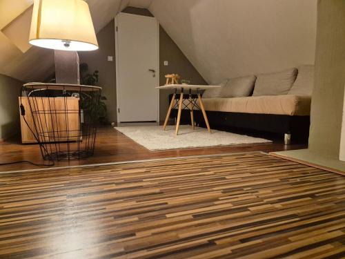 Ahnatal-Weimar Appartement | Maisonettewohnung am Badesee bei Kassel