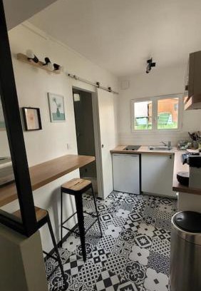 Saint-Mande Appartement | Maisonnette avec jardin proche Paris