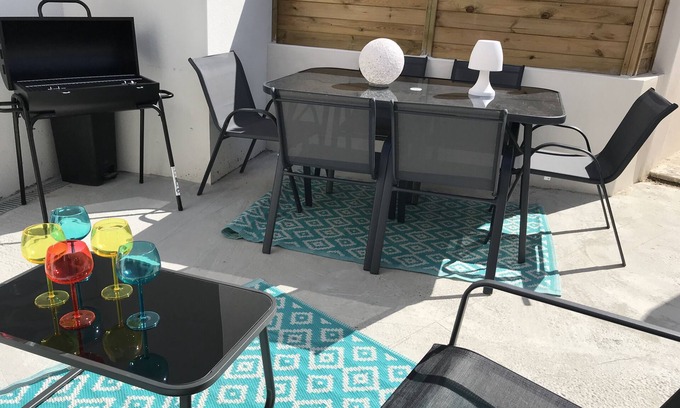 Angoulins Maison | MaisonT3 duplex avec cour privée à 400 plage