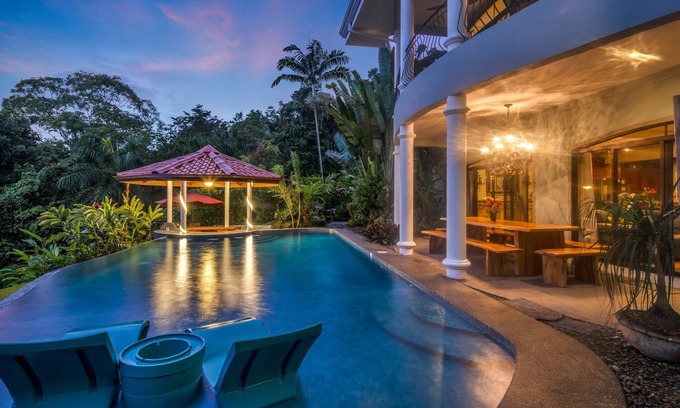 Hatillo Maison | MAJESTUEUX! Gated, 7 Acre Estate, 160º Ocean Views! BAR DE BAIN, CHEF, CONCIERGE