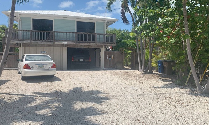 Cutthroat Harbor Estates Maison | MAKEin Memories In Cudjoe Key