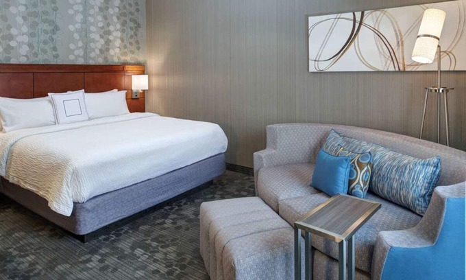 Brookfield Hôtel | Making The Best Memories Along The Way! 2 Relaxing Units, Pool, Pets Allowed!