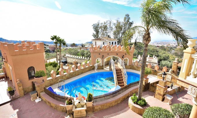 Ciudad Jardin Villa | À moins de 4 km de la plage et du centre de Malaga
