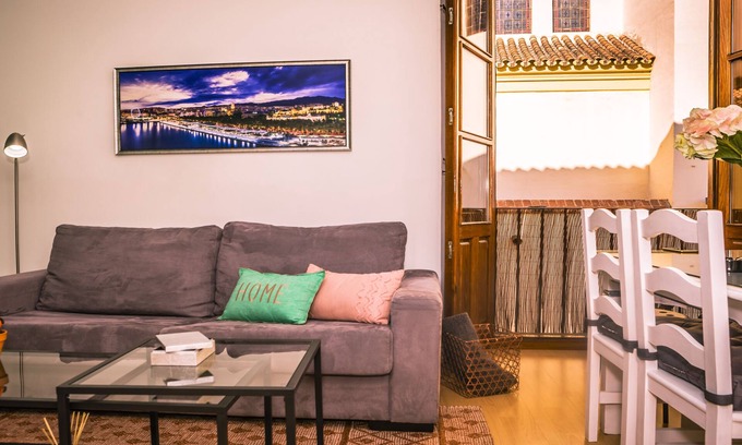 La Goleta Appartement | Málaga Centre Suite Boutique