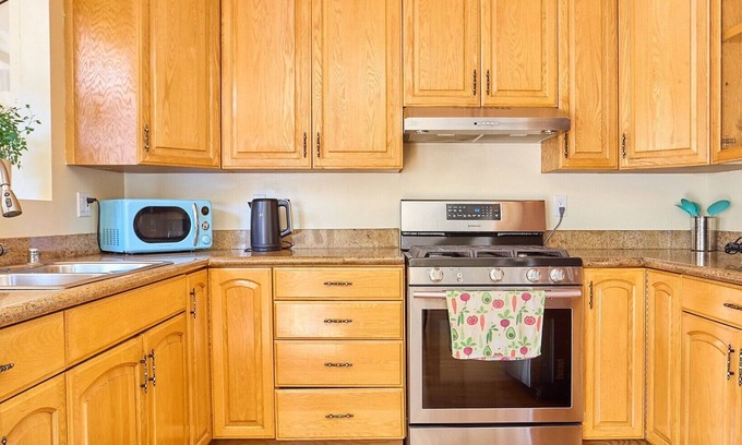 Malibu Appartement | Malibu Nature Retreat - Stylish 2BR Minutes from the Beach