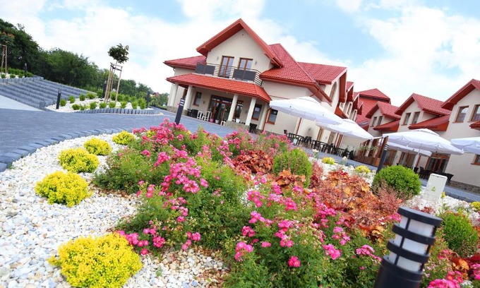 Wielun Hôtel | Malinowy Dwór Wieluń