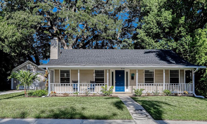 River District Maison | Manatee River House