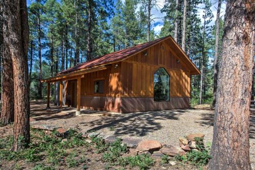Mancos Maison | Mancos Cabin Rental on 80 Acres with Mountain View!