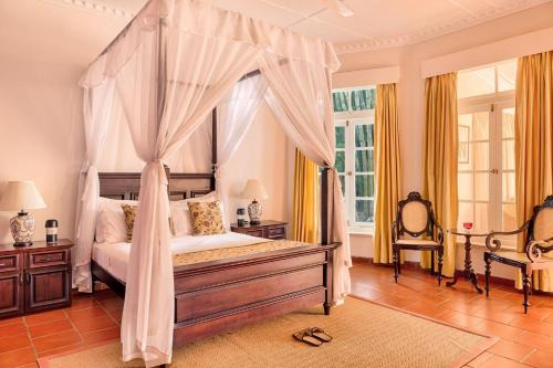Hatton Maison | Mandira Strathdon by HPL