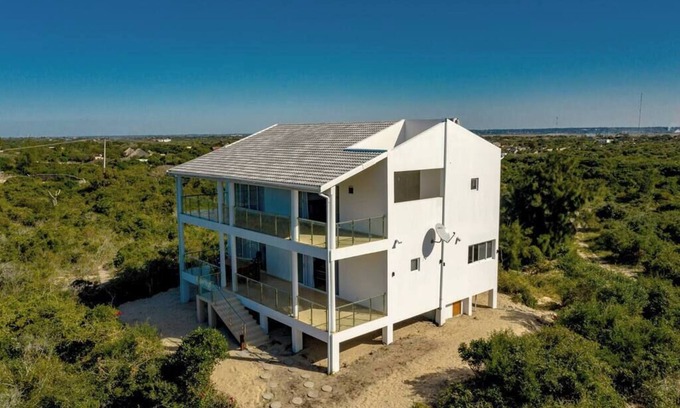 Marracuene Maison | Mandowa Beach Forest & Cottages - B