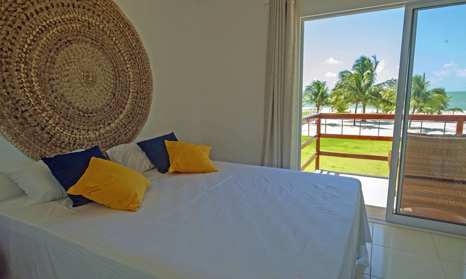 Pilar Appartement | Manga Verde Beach 09: Sky and Beach ViewH