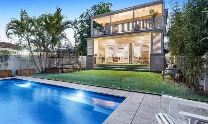 Manly Maison | Manly Oasis, 5bd, 3 King bd,Pool