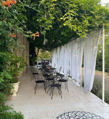 Pech-Luna Maison | Manoir 4 étoiles à Pech-Luna avec piscine privée et cheminée