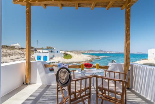 Milos Maison | Manolis And Filio Home -By The Sea