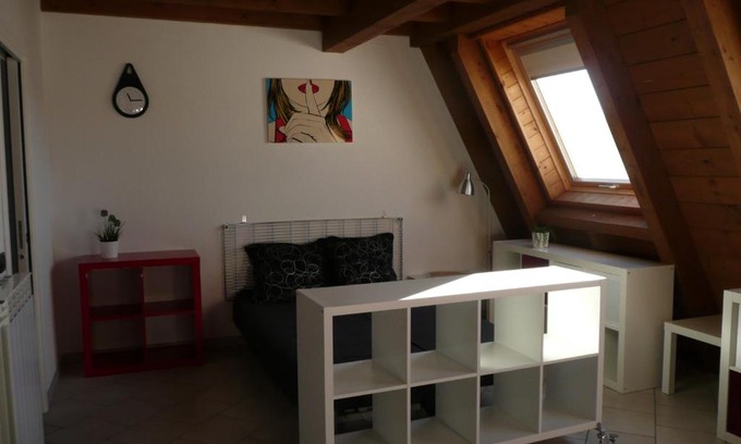 Travedona-Monate Appartement | Mansarda Travedona Monate (VA) per vacanza situata vicinissimo lago Monate e Maggiore Monate