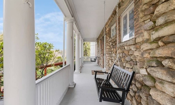 Montebello Maison | Mansion in the Mountains - Luxury, Peace and Family