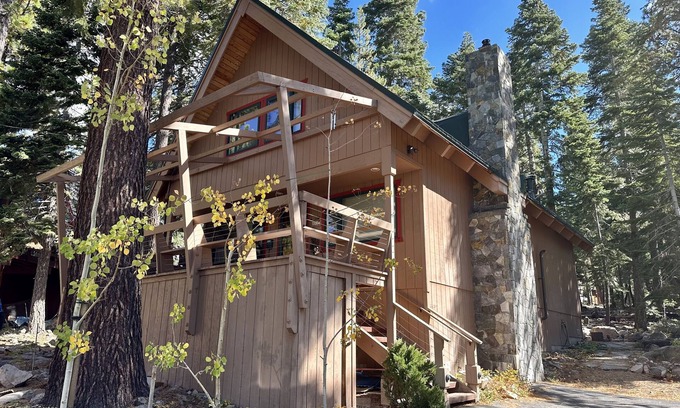 Carnelian Woods Chalet De Ski | Manzanita Grove Cabin- Dog-Friendly, Lake & Forest