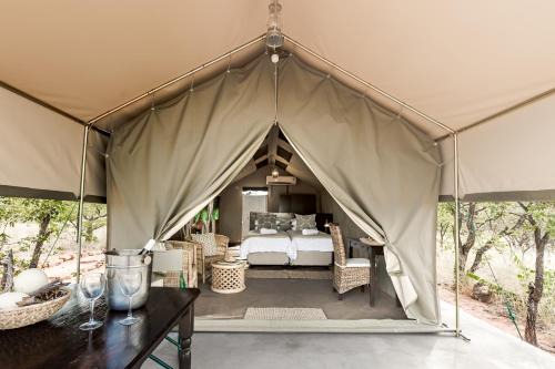 Musina Autre | Mapesu Wilderness Tented Camp
