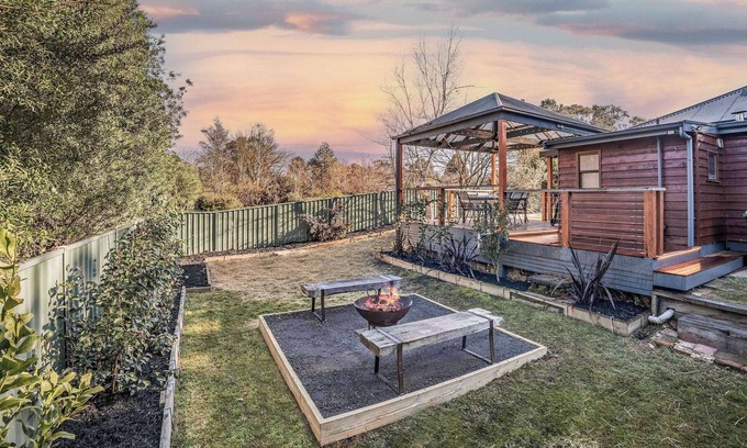 Porepunkah Maison | Maple Cottage Porepunkah - Modern & Cosy home