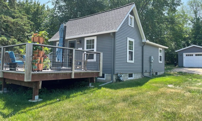 Owatonna Maison | Maple Creek Retreat