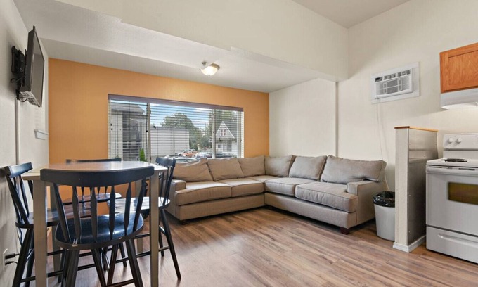 West Central Appartement | Maple Manor Urban Sanctuary