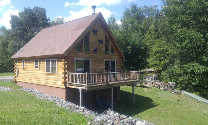 Star Lake Cabine | Maple Mountain Cabin -Year round rental- Summer, Fall. Winter, and Spring