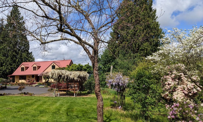 Woodland Lit Et Petit-Déjeuner | Mapleridge House: un BnB pour toutes les SAISONS - les visites plus longues rapportent des rabais!
