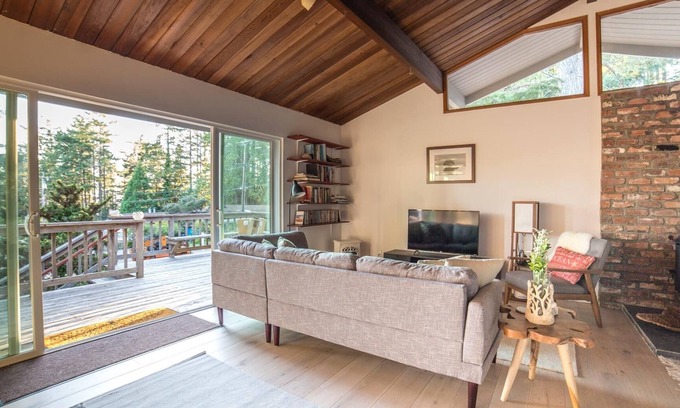 Anchor Bay Cottage | Mar a Vista: Cottage côtier confortable avec des équipements modernes