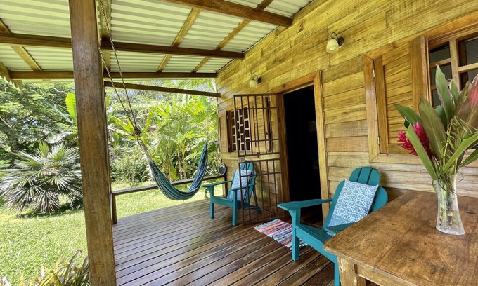 Chiguata Maison | Mar Beachfront cozy bungalow perfect for couples