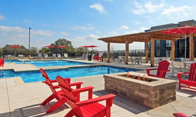 Marble Falls Appartement | Marble Falls Furnished Apt Pool Gym Near Baylor