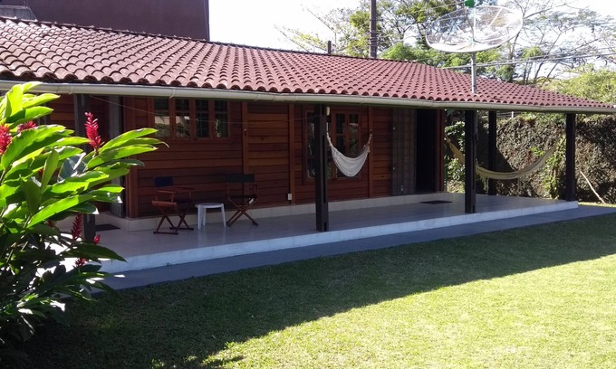 Maresias Maison | Maresias Charme et Confort à un demi pâté de maisons de la plage - 1 suite + 01 chambre