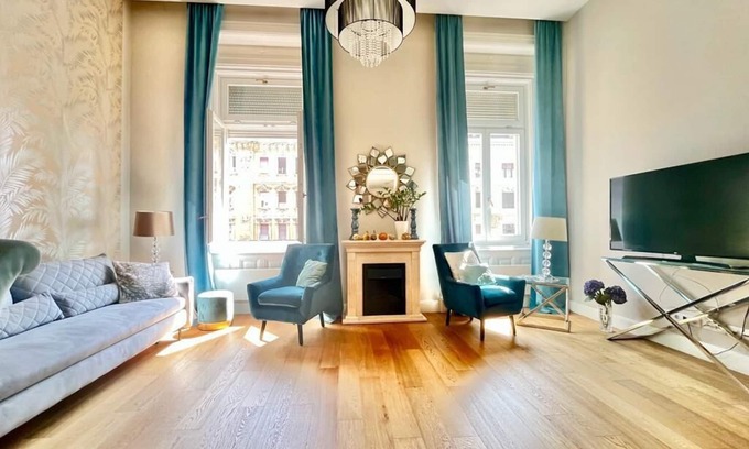13th District Appartement | Margaret Bridge Residence, Danube view , AC