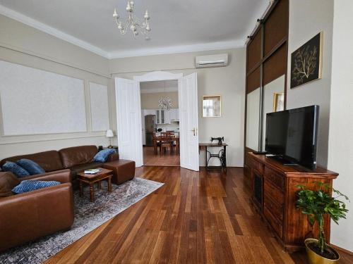 Orszagut Appartement | Margaret Buda Apartman city view