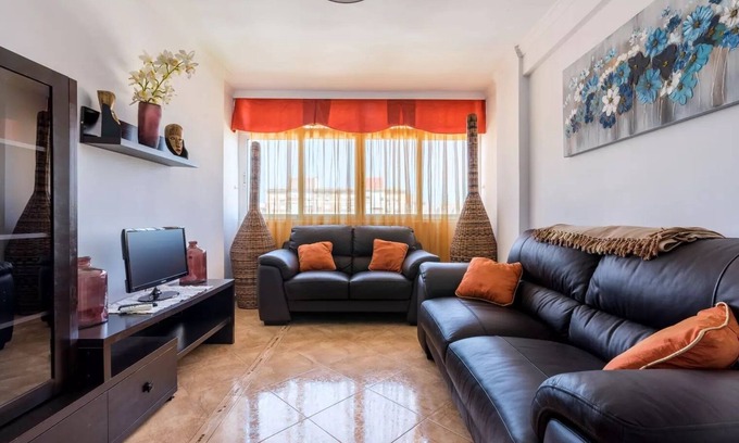 Carretera de Cadiz Appartement | MARIAM APARTMENT Bel appartement de 3 chambres au 7ème étage