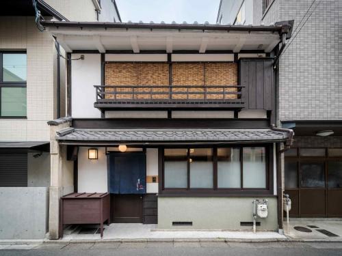 Karasuma Maison | Marikoji Machiya House