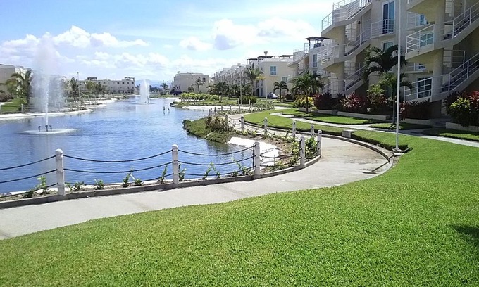 Granjas del Marques Appartement | marina diamante iris