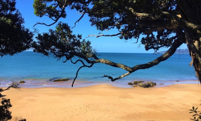 Cable Bay Maison | Mariner's Post - Views, Stylish, Close to Beaches