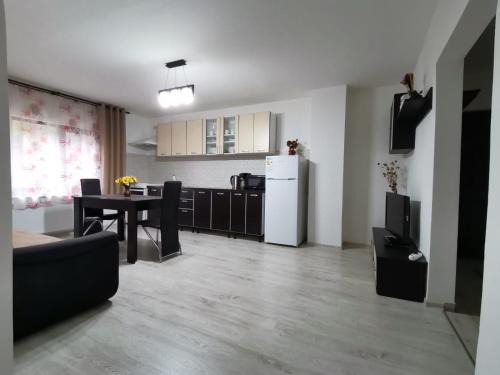 Resita Appartement | Mario Apartament regim hotelier