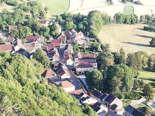 Baulme-la-Roche Maison | Marionnette