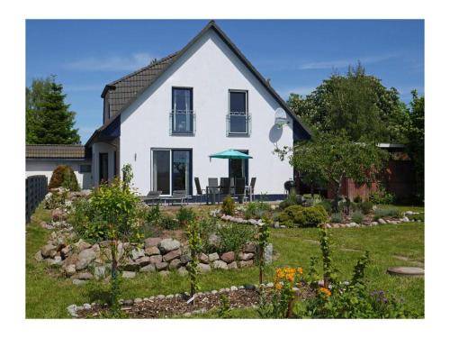 Glowe Maison | Marisol Comfortable holiday residence