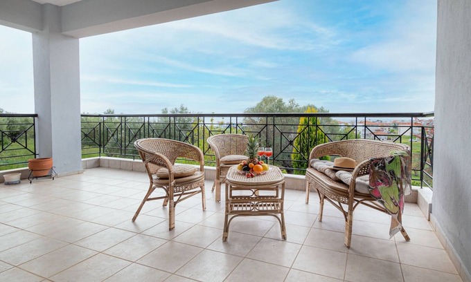 Nea Propontida Maison | Marisol House by RentalsPro