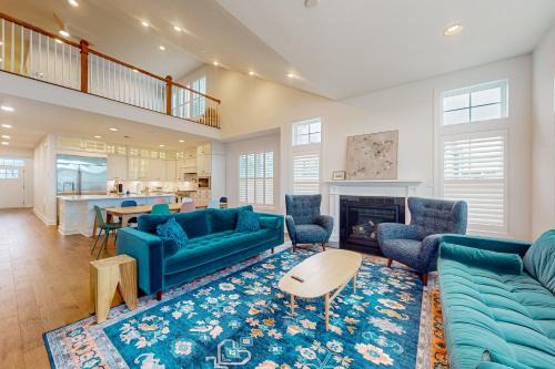 Cedar Neck Maison | Marlin Chase-30453 Madeira Ln