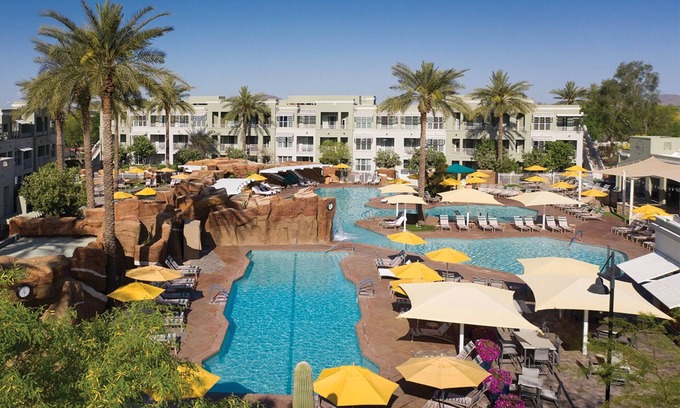 Desert Ridge Hôtel | Marriott's Canyon Villas: Luxury hotel with beautiful pools