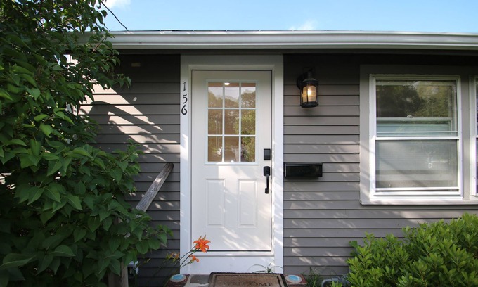 Humarock Maison | Marshfield 2 Bed, 1 Bath, walking distance to beach