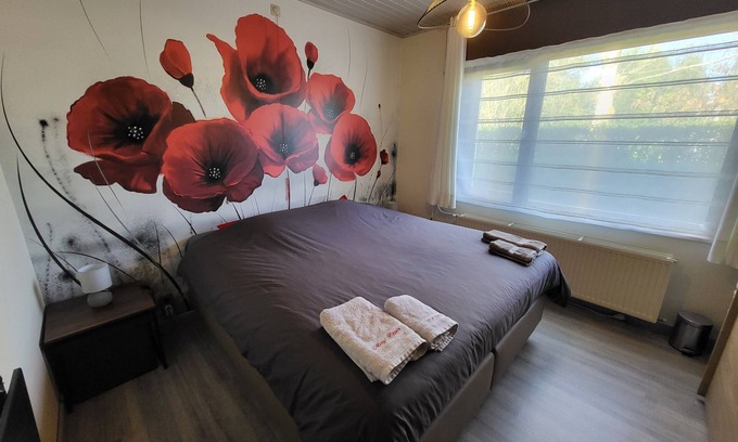 Templeuve Lit Et Petit-Déjeuner | Mary's Poppies, au coeur d'un petit village, au calme, idéal pour se ressourcer!