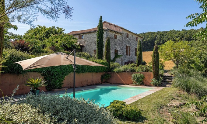 Combefa Autre | Mas Combefa, a haven of serenity between history and nature.