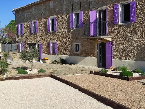 Salazac Maison | MAS ENTIEREMENT RENOVE, à SALAZAC, Le Mas des Deux Vallées, 4 CHAMBRES, 8 personnes avec Piscine privée